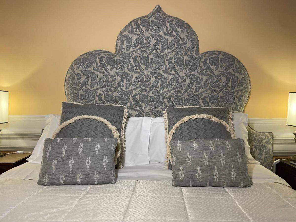 Castello Di Meleto Guest House Gaiole in Chianti Bagian luar foto